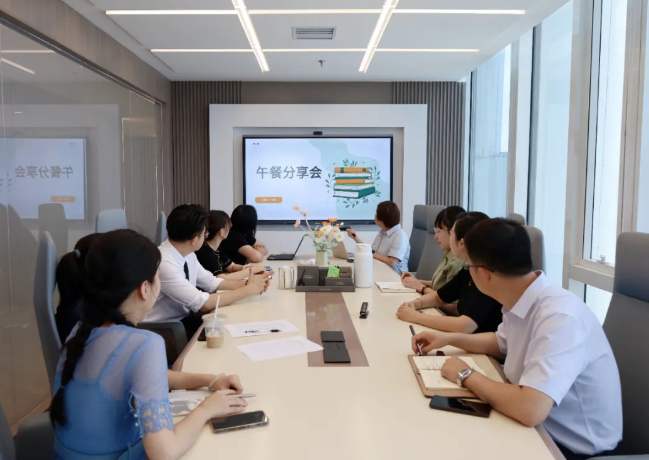 盈科资讯 | 盈科大连女工委“成长午餐会”（第十五期）如期举办