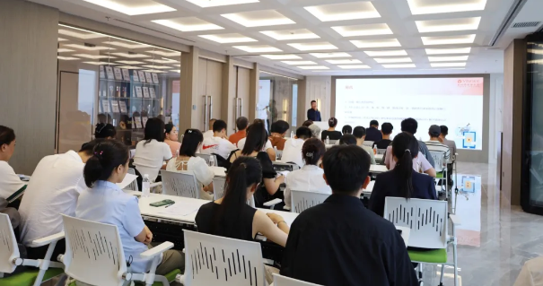 盈科资讯 | 盈科大连青工委顺利开展大学生刑事模拟法庭活动