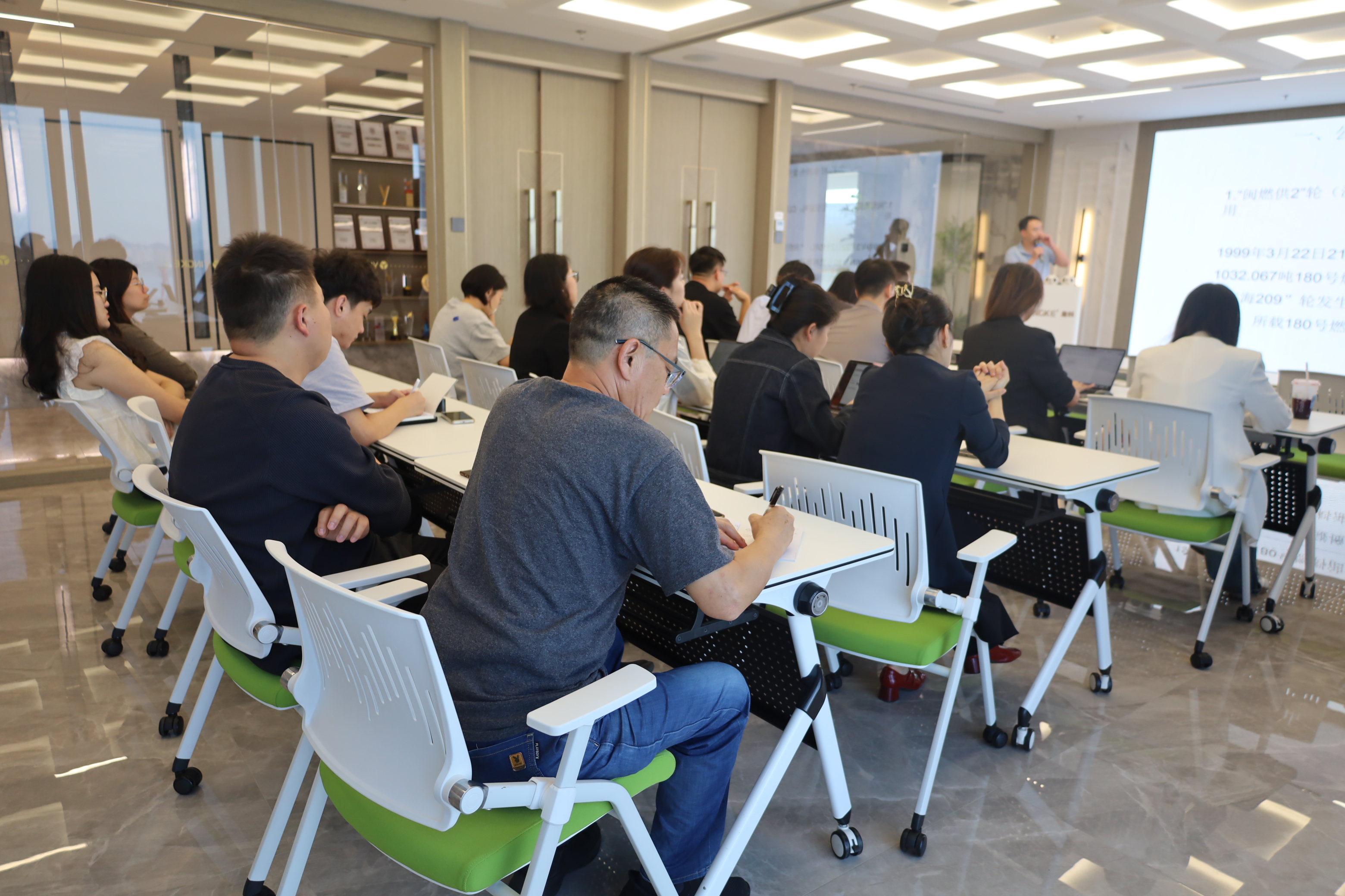 【资讯】盈科大连专发委开展“我国船舶油污损害责任的实务热点问题”专题讲座