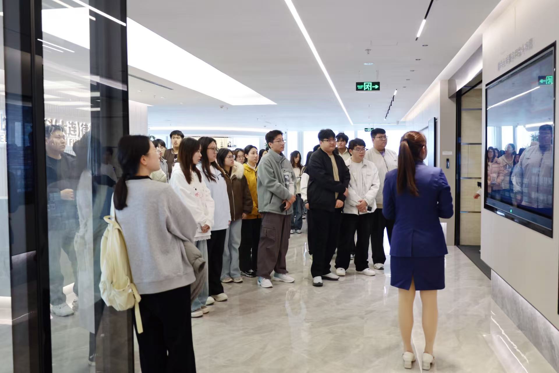 【资讯】大连财经学院文法学院法律系实习讲座在盈科大连顺利开展